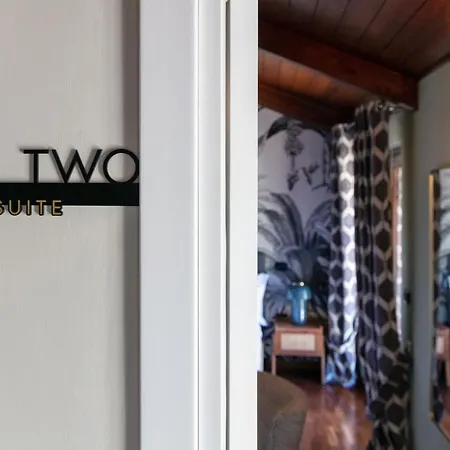 Pavean Bed & Breakfast 4*