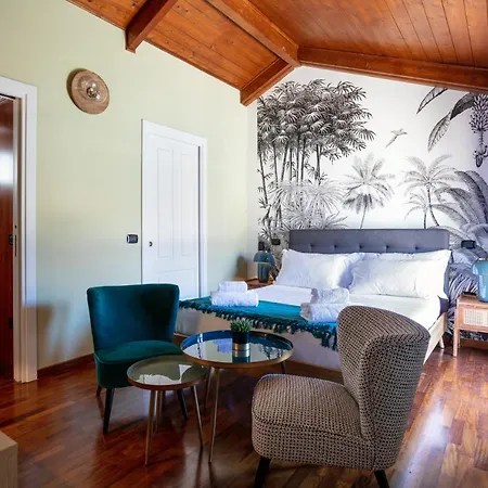 Pavean Bed & Breakfast