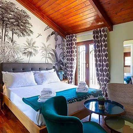 Pavean Bed & Breakfast